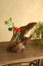 自然流木と天然石のオブジェ花器